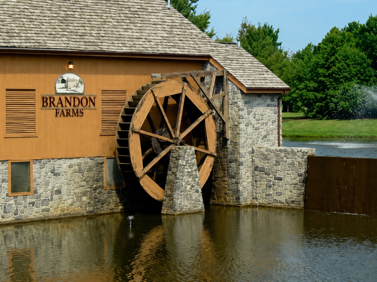 Brandon Farms neighborhood entrance sign, Hopewell, NJ