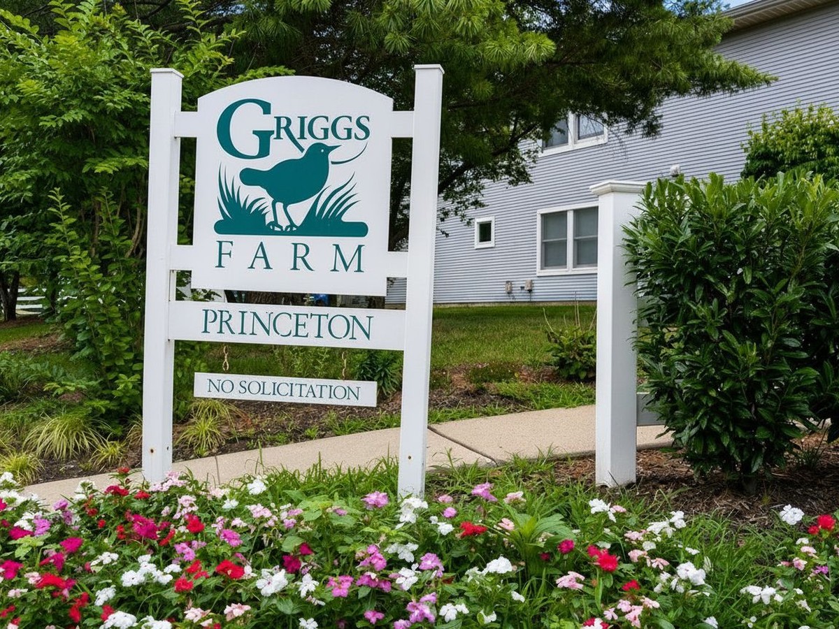 Griggs Farm neighborhood entrance sign, Princeton, NJ