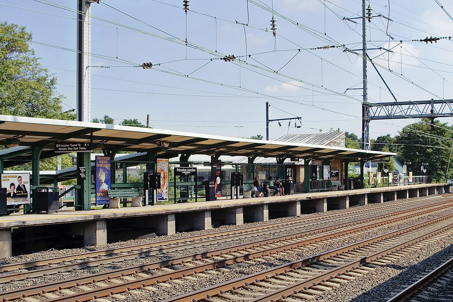 Princeton Junction station platform, West Windsor